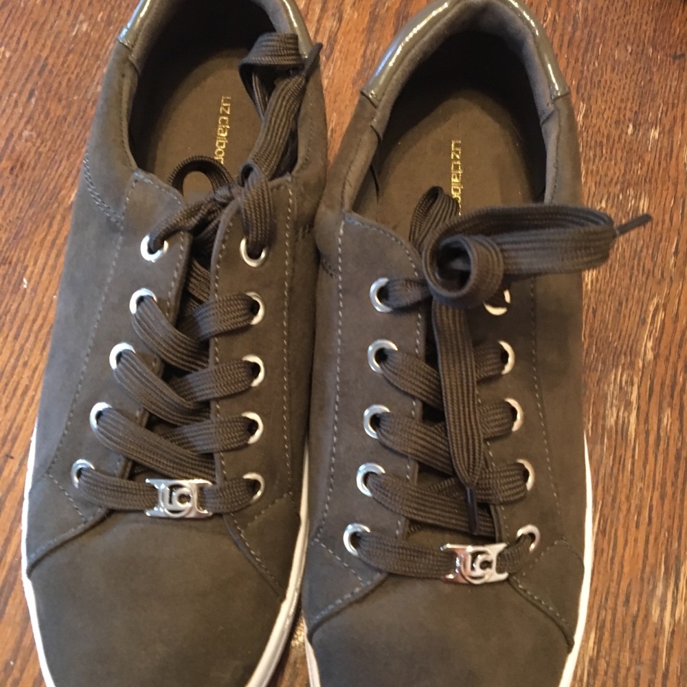 Suede Liz Claiborne sneakers